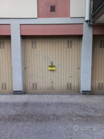 Garage via Gocciadoro Trento