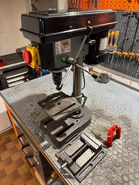 Trapano a colonna Fervi