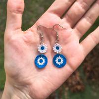 Orecchini margherita blu microuncinetto