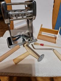 Raviolatrice vintage Raviol wit