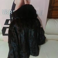 giacca in visone con cappuccio