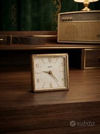 Orologio  da tavolo  vintage in ottone 