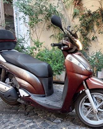 HONDA SH 300 