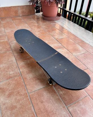 Skateboard GLOBE come nuovo