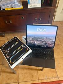 Apple iPad Pro 13" M5 Wi‑Fi 256GB kit completo