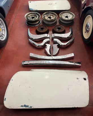 Ricambi vari Mercedes 190 SL: portiere, paraurti,