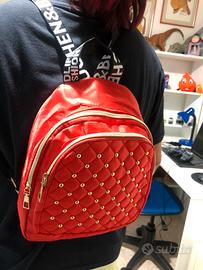 Zaino donna  con borchie trapuntato