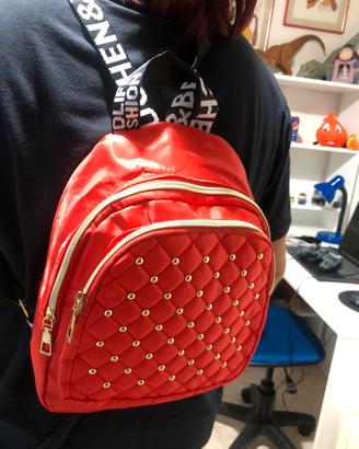 Zaino donna  con borchie trapuntato