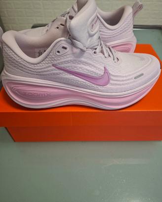 Nike Vomero Plus