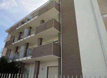 Immobile in asta di 71 m² con più di 5 locali a Cu