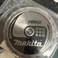 Lama sega circolare makita d 235