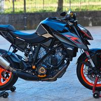 KTM SUPERDUKE 1290 R