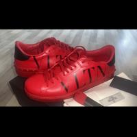 Sneakers Valentino Garavani edizione limitata