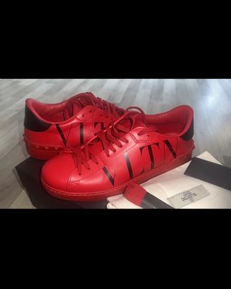 Sneakers Valentino Garavani edizione limitata