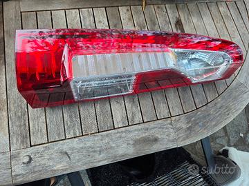 Fanale Posteriore sinistro Opel Movano da 2010