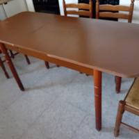 Tavolo da cucina allungabile e 6 sedie