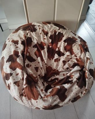 Pouf morbido in tessuto