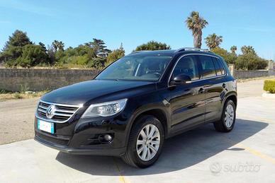 VOLKSWAGEN Tiguan 2.0 TDI DPF 4MOTION tiptronic Sp