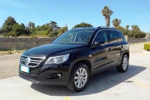 VOLKSWAGEN Tiguan 2.0 TDI DPF 4MOTION tiptronic Sp