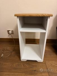 Tavolino/Comodino Mod SKRUVBY IKEA
