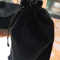 sacchetti neri similvelluto 30x22 . 50 pz