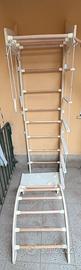 Struttura motoria in legno per bambini con anelli