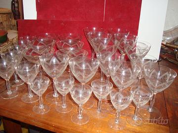 set cristallo smerigliato  composto da 26 pz.
