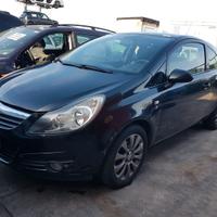 Opel corsa D del 2010 per ricambi Z13DTJ