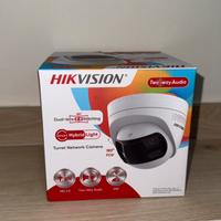 Telecamera Hikvision 8 MP Dual Lens 180° IP Dome