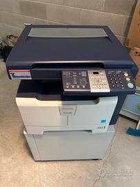 Stampante con mobile portastampante