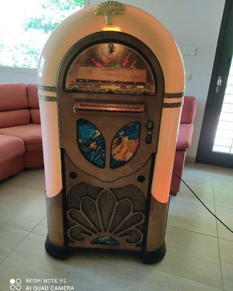 Juke box