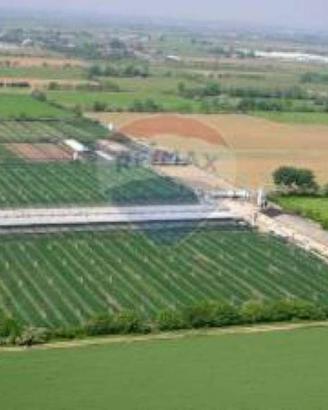 Immobile di 700 m² con più di 5 locali a Treviglio