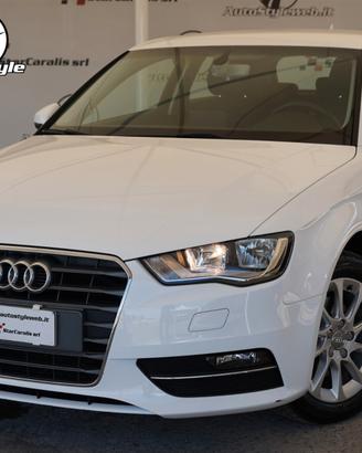 Audi A3 1.6 TDI 110 Cv Young 3 porte