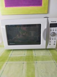Forno a microonde 