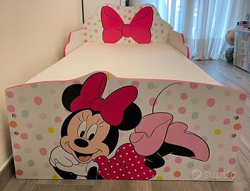 Lettino Minnie in legno+Mobile  contenitori