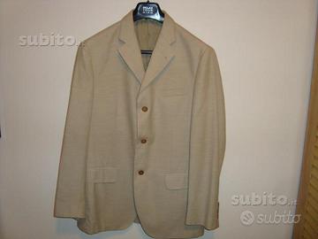 Vestito completo color sabbia