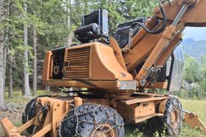 Escavatore CASE WX185