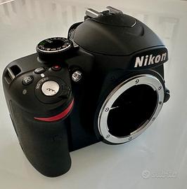 Nikon d3200 “LEGGERE BENE”