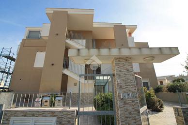 3 LOCALI A OSTUNI