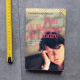 libro vita di Fabrizio De Andrè non per un dio ma
