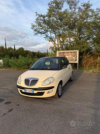Lancia Ypsilon 1.2 Oro Giallo