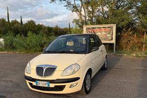 Lancia Ypsilon 1.2 Oro Giallo