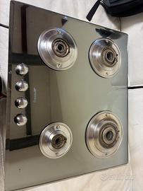 Piano cottura in vetro della smeg