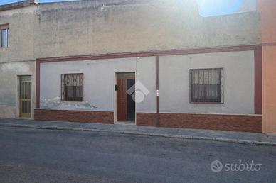 CASA SEMINDIPENDENTE A QUARTU SANT'ELENA