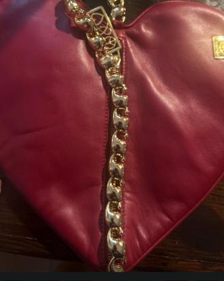 Borsa sotto spalla a forma di cuore Moschino 