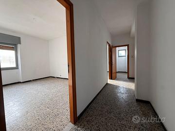 Ampio Trivano da Personalizzare - Is Mirrionis