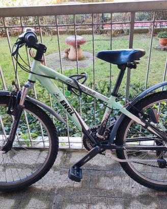 
Bicicletta misura 24 + lucchetto | Sella nuova | 