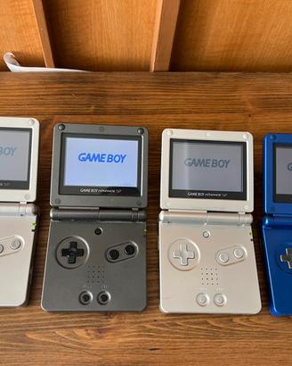Lotto 4 Game Boy Advance SP  3 AGS-001 + 1 AGS-101