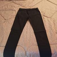 Pantaloni neri eleganti