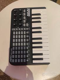 akai apc key25 ottime  condizioni con cavo